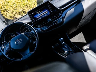 Toyota C-HR Toyota C-HR 1.8 Hybrid Premium|CAMERA|CRUISE|KEYLESS|18'' - afbeelding nr 17