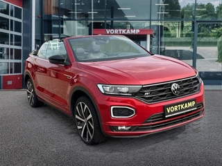 Volkswagen T-Roc Volkswagen T-Roc Cabrio 1.5 TSI DSG R-LINE TREKHAAK/CAMERA/LEDER/BEATS-AUDIO/NAVI/ACC/CARPLAY - afbeelding nr 3