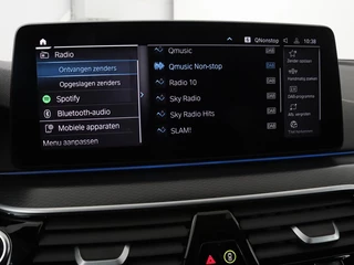 BMW 5 Serie BMW 5-serie 530e xDrive M Sport | Panoramadak |  Harman/Kardon | Stoel & stuurverwarming | Adaptive cruise | Camera | Trekhaak | Carplay | Achterbankverwarming | Live Cockpit | Sportstoelen - afbeelding nr 29