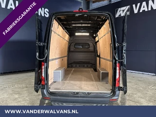 Mercedes-Benz Sprinter Mercedes-Benz Sprinter 317 CDI 170pk L3H2 Fabrieksgarantie Euro6 Airco | Camera | Apple Carplay Android Auto, Cruisecontrol, Parkeersensoren, Stoelverwarming, Bijrijdersbank - afbeelding nr 3