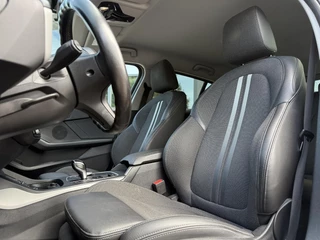 BMW 1 Serie BMW 1-serie 120i Aut. Business Ed. | Navi | BMW-Individual | Led | - afbeelding nr 9