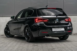 BMW 1 Serie BMW 1-serie M140i xDrive Harman Kardon Dak Leer - afbeelding nr 4