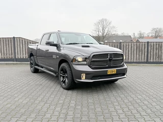 Dodge Ram 1500 5.7 HEMI V8 4x4 CC SPORT PANO 2018