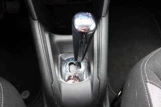 Peugeot 208 Peugeot 208 1.2 e-VTi Style AUTOMAAT 82pk NAVI, PDC, Cruise, 1e eigenaar - afbeelding nr 12