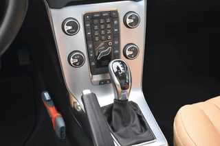 Volvo V40 Volvo V40 T2 122pk Aut. Inscription | Camera | PanoDak | Leder - afbeelding nr 24