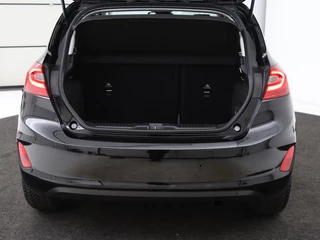 Ford Fiesta Ford Fiesta 1.0 EcoBoost Titanium | Stoel & stuurverwarming |  B&O Sound | Adaptive cruise | Camera | Carplay | Park Assist | Navigatie | Climate control - afbeelding nr 11