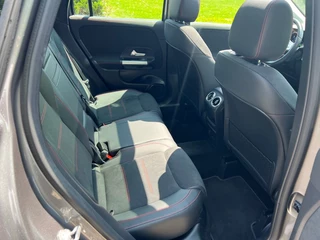 Mercedes-Benz GLA Mercedes-Benz GLA GLA 250e AMG int + ext Pano dak - afbeelding nr 12