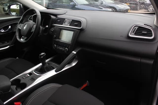 Renault Kadjar Renault Kadjar 1.2 TCe Intens / 1e Eign. ! / Trekhaak / Navigatie / Parkeerhulp V+A / 17'' / Keyless / DAB / Cruise Control - afbeelding nr 13