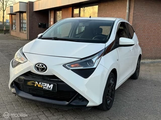 Toyota Aygo Toyota Aygo 1.0 VVT-i x-clusiv|NAP - afbeelding nr 1