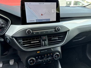 Ford Focus Ford Focus Wagon 1.0 EcoBoost Trend Edition Business FULL LED / KEYLESS / STOELVERW / STUURVERW / CARPLAY / DAB+ / NL-AUTO - afbeelding nr 7