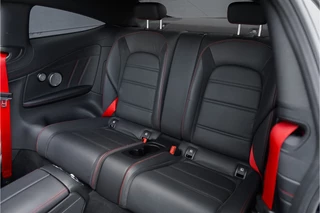 Mercedes-Benz C-Klasse Pano Burmester Ambiente Distronic - afbeelding nr 4