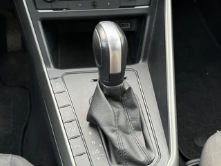 Volkswagen Polo Volkswagen Polo 1.0 TSI Comfortline Business R-Line 2e Eigenaar,Automaat,Navi,Clima,Adapt cruise,Pano,Carplay,PDC V+A,Trekhaak,Elek ramen,Lm velgen,N.A.P,APK tot 02-2026 - afbeelding nr 28