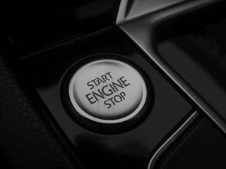 Volkswagen Passat Volkswagen Passat Variant TSI GTE 218PK DSG / Highline / R-Line / LED - afbeelding nr 32