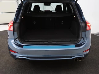 Ford Focus Ford Focus 1.0 EcoBoost ST Line X | Panoramadak |  Stoel & stuurverwarming | Adaptive cruise | Camera | Carplay | Full LED | Trekhaak | Climate control | Navigatie - afbeelding nr 12