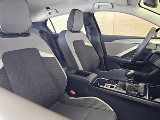 Opel Astra Opel Astra 1.2 Turbo (110Pk) Edition Navi Clima Géén Afleverkosten - afbeelding nr 9