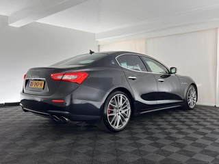 Maserati Ghibli Maserati Ghibli 3.0 S Q4 Sports-Pack Aut. *LUXURY-LEATHER | BI-XENON | HARMAN/KARDON-SOUNDSYTEM | NAVI-FULLMAP | HEATED-SPORTSEATS | SHIFT-PADDLES | KEYLESS | CAMERA | ECC | PDC | CRUISE | 21''ALU* - afbeelding nr 6