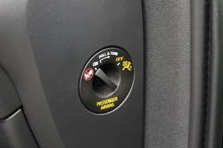 Volvo XC40 Volvo XC40 T4 Recharge Inscription Expression | Parkeercamera | Memory Stoel | Keyless - afbeelding nr 37