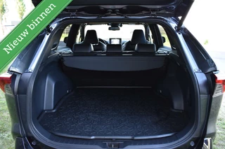 Toyota RAV4 Toyota RAV4 2.5 Hybrid Style Two Tone NAVIGATIE/CAMERA/STUURW/STOELVW/ETC.! - afbeelding nr 19