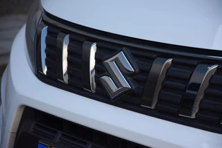 Suzuki Vitara Suzuki Vitara 1.4 Boosterjet Style Smart Hybrid | kunstlederen/alcantara bekleding | Parkeersensoren | Apple Carplay/Android Auto | - afbeelding nr 4