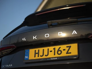 Škoda Octavia Škoda Octavia Combi 1.5 TSI MHEV Business Edition Plus | Matrix LED | Lounge Interieur | Chrome pakket | Stoel-, Stuur- & voorruitverwarming | Navi 13inch | Wireless App-connect | El. achterklep m.sensor | ACC - afbeelding nr 37