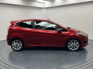 Ford Fiesta Ford Fiesta 1.0i EcoBoost 125PK ST-Line Navigatie-Cr.contr-Clima-Lm17''velgen-Parkeersensoren-Bluetooth - afbeelding nr 24