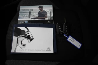 Peugeot 5008 Peugeot 5008 1.2 PureTech Executive 7 Persoons - Carplay, Trekhaak - afbeelding nr 22