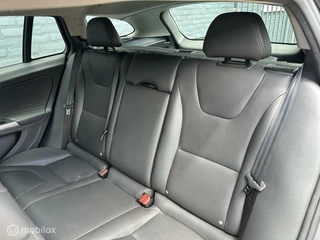 Volvo V60 Volvo V60 2.0 T3 Momentum - Volvo dealer onderh. - afbeelding nr 20