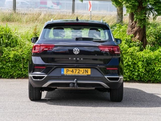 Volkswagen T-Roc Volkswagen T-Roc 1.5 TSI 150PK Automaat Sport | TREKHAAK | CAMERA | CARPLAY | - afbeelding nr 24