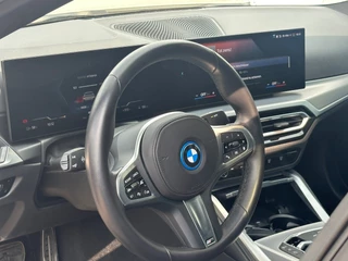 BMW i4 BMW I4 EDrive40 84 kWh M Sport 50 Jahre 5d PANO - afbeelding nr 35
