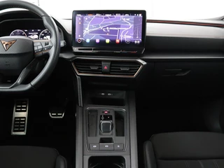 CUPRA Formentor CUPRA Formentor 1.4 e-Hybrid VZ | 245pk | Stuurverwarming | Adaptive cruise | Camera | Navigatie | Keyless | Full LED | Sportstoelen | PHEV - afbeelding nr 8