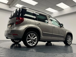Škoda Yeti Skoda Yeti 1.2 TSi Elegance Automaat-Trekhaak-Navigatie-Panoramadak-Cr.contr-Clima-Camera-Parkeersensoren-Lm17''velgen-Bluetooth - afbeelding nr 9