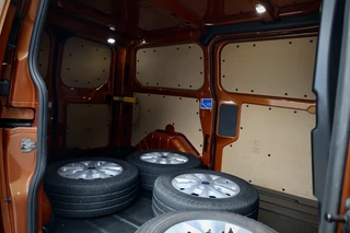 Ford Transit Custom Ford Transit Custom 320 2.0 TDCI AUT 170PK Limited | L+R Schuifdeur | Camera | Xenon | CarPlay | Standkachel | Trekhaak | Stoelverwarming | Airco | Dealer onderhouden | Raptor Edition | Nieuwe APK | Onderhoudsbeurt - afbeelding nr 27