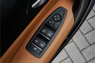 BMW 1 Serie BMW 1 Serie M140i Shadow Schuifdak H/K Stuurverw Camera CarPlay Leer - afbeelding nr 33