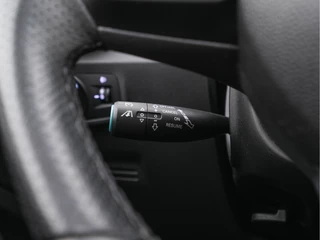 MG ZS-EV (INCL-BTW) *PANO | FULL-LEATHER | CCS-FASTLOADER | KEYLESS | NAVI-FULLMAP | ADAPTIVE-CRUISE | CAMERA | HEATED-SPORT-SEATS | CARPLAY | BLINDSPOT | DAB | LANE-ASSIST | 17