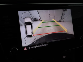 Škoda Superb Skoda Superb 1.4 TSI iV Laurin & Klement | Panoramadak |  Leder | Adaptive cruise | Canton Sound | Stoelverwarming | Standkachel | Carplay | Camera | Full LED | Memory - afbeelding nr 15