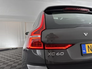 Volvo XC60 Volvo XC60 2.0 T6 Plug-in Hybrid AWD Inscription Expression (INCL-BTW)  AUT. *PANO | LUXURY-LEATHER | FULL-LED | HEATED-SPORTSEATS | NAVI-FULLMAP | CAMERA | PDC | ADAPT.CRUISE | CARPLAY | DIGI-COCKPIT | BLIS | SIPS | KEYLESS | 18