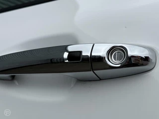 Kia e-Niro Kia e-Niro Edition 64 kWh Facelift Trekhaak Stoel/Stuurwielverwarming Camera Navigatie DAB 3-Fase - afbeelding nr 33