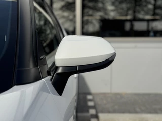 Toyota Yaris Cross Parkeersensoren V+A, Dodehoeksensor, Navigatie , All-in Rijklaarprijs - afbeelding nr 12