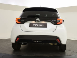 Toyota Yaris Toyota Yaris 1.5 Hybrid 130 Executive | Stuur en Stoelverwarming | PDC V+A | - afbeelding nr 6