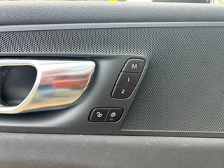 Volvo XC60 Volvo XC60 2.0 B4 INSCRIPTION FULL OPTIONS - afbeelding nr 20
