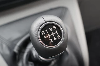 Ford Transit Custom Ford Transit Custom 320 2.0 TDCI 150 PK L2H1 Limited | L+R Schuifdeur | ACC | Blind Spot | Camera | Lane Assist | Stoelverwarming | CarPlay | Navigatie | Raptor Edition | 3-Zitter | MODELJAAR 2025 | Verlengde fabrieksgarantie tot 12-2029 - afbeelding nr 43