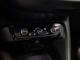 Opel Corsa (DIGITAL COCKPIT, APPLE CARPLAY, GROOT NAVI, CLIMATE, LEDER, GETINT GLAS, KEYLESS, SPORTSTOELEN, ZWART HEMEL, DAB+, CRUISE, NIEUWSTAAT) - afbeelding nr 9