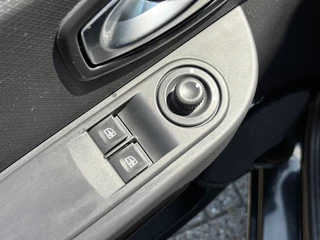 Renault Clio Renault Clio 0.9 TCE EXPRESSION AIRCO NAVI CRUISE LED. - afbeelding nr 19