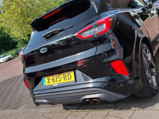 Ford Puma 1.5 EcoBoost 200pk ST-X Performance-Pack | Navi + Apple Carplay | Clima | Cruise | B&O Sound | Keyless Entry | Pdc V+A+Assist+Camera | Dodehoek+Rijstrooksensor | Privacy Glass | 19''lm - afbeelding nr 44