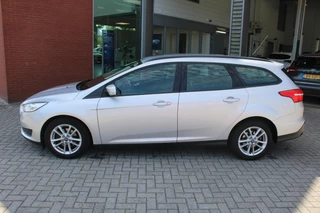 Ford Focus Ford Focus Wagon 1.0 Trend Edition | Navigatie | Airco | Bluetooth Carkit | Lichtmetalen Velgen | Cruise Control | Lichtmetalen Velgen - afbeelding nr 4