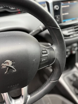 Peugeot 2008 Peugeot 2008 1.2 PureTech Blue Lion - afbeelding nr 38