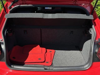 Volkswagen Polo Volkswagen Polo 2.0 TSI GTI, NIEUW MODEL, NAVI, AIRCO, CARPLAY, STOELVERWARMING, PARKEERSENSOREN VOOR/ACHTER, LICHTMETAAL 17