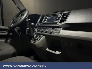 Volkswagen Crafter Volkswagen Crafter 2.0 TDI 140 pk L3H3 L2H2 Euro6 Airco | Camera | Apple Carplay | Android Auto Parkeersensoren, Bijrijdersbank - afbeelding nr 13