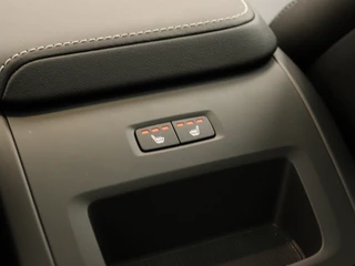 Volvo XC60 Volvo XC60 T6 PLUG-IN HYBRID PLUS DARK SCHUIFDAK CAMERA HARMAN KARDON ACC B - afbeelding nr 34