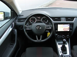 Škoda Octavia Škoda Octavia Combi 1.0 TSI 116pk DSG Style Sport | Kuipstoelen - afbeelding nr 6